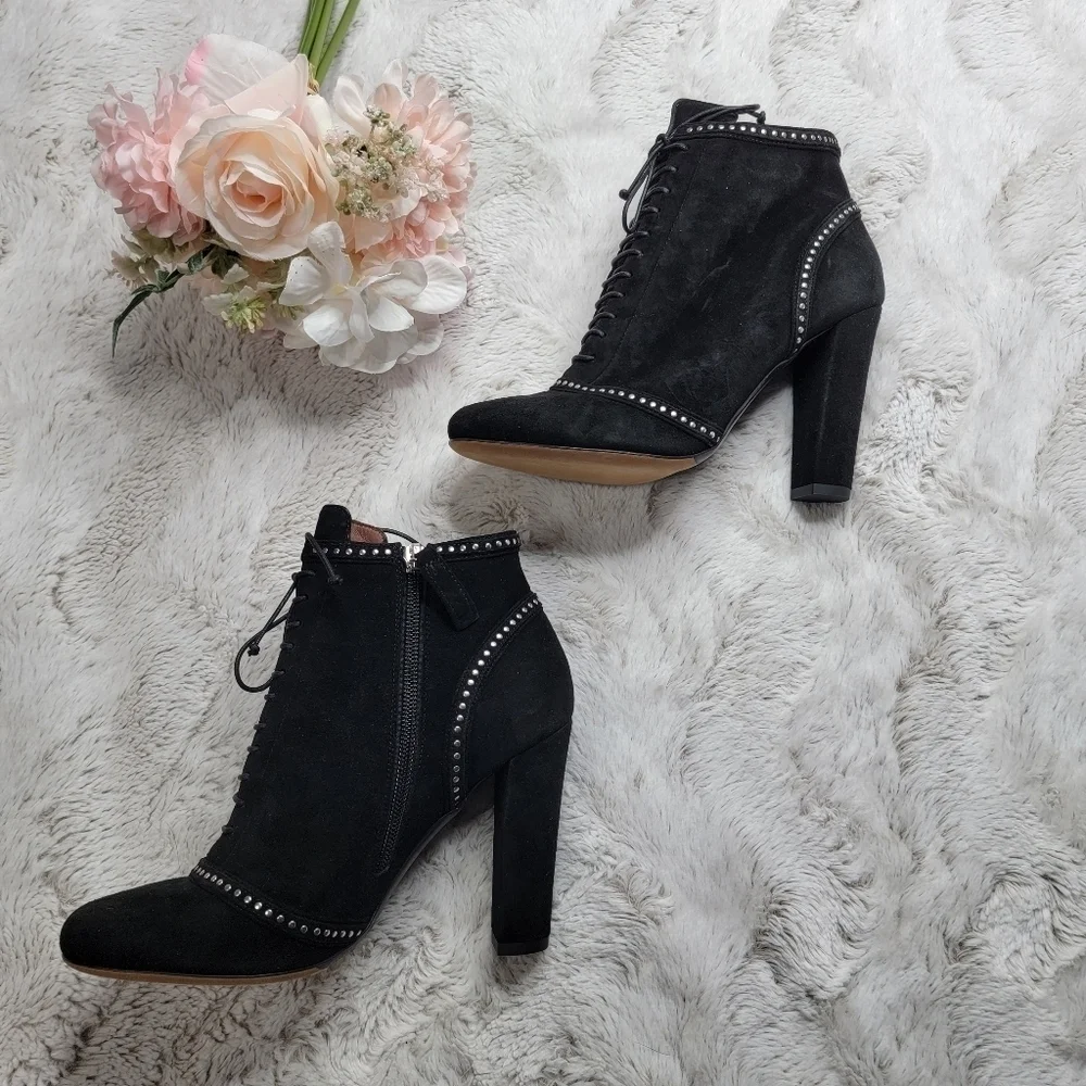 Tabitha Simmons Leather Upper Suede‎ Ankle Lace Up Studded Accent Boots Size 37